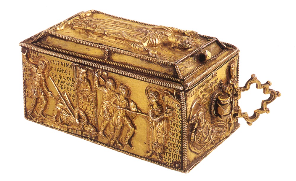Silver-gilt pendant reliquary of male figure with representations of the saint’s life on its sides, lid and bottom.